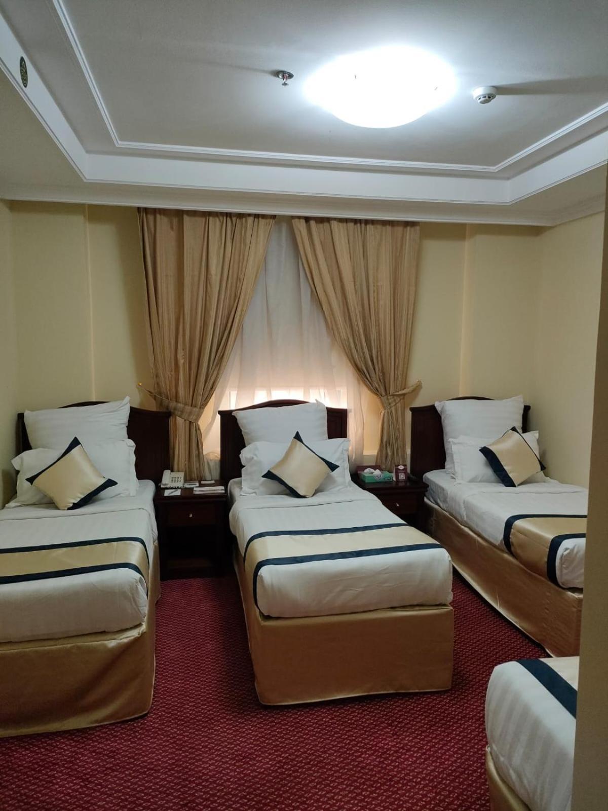 Al Azhar Almassi Hotel Mecca Exterior photo